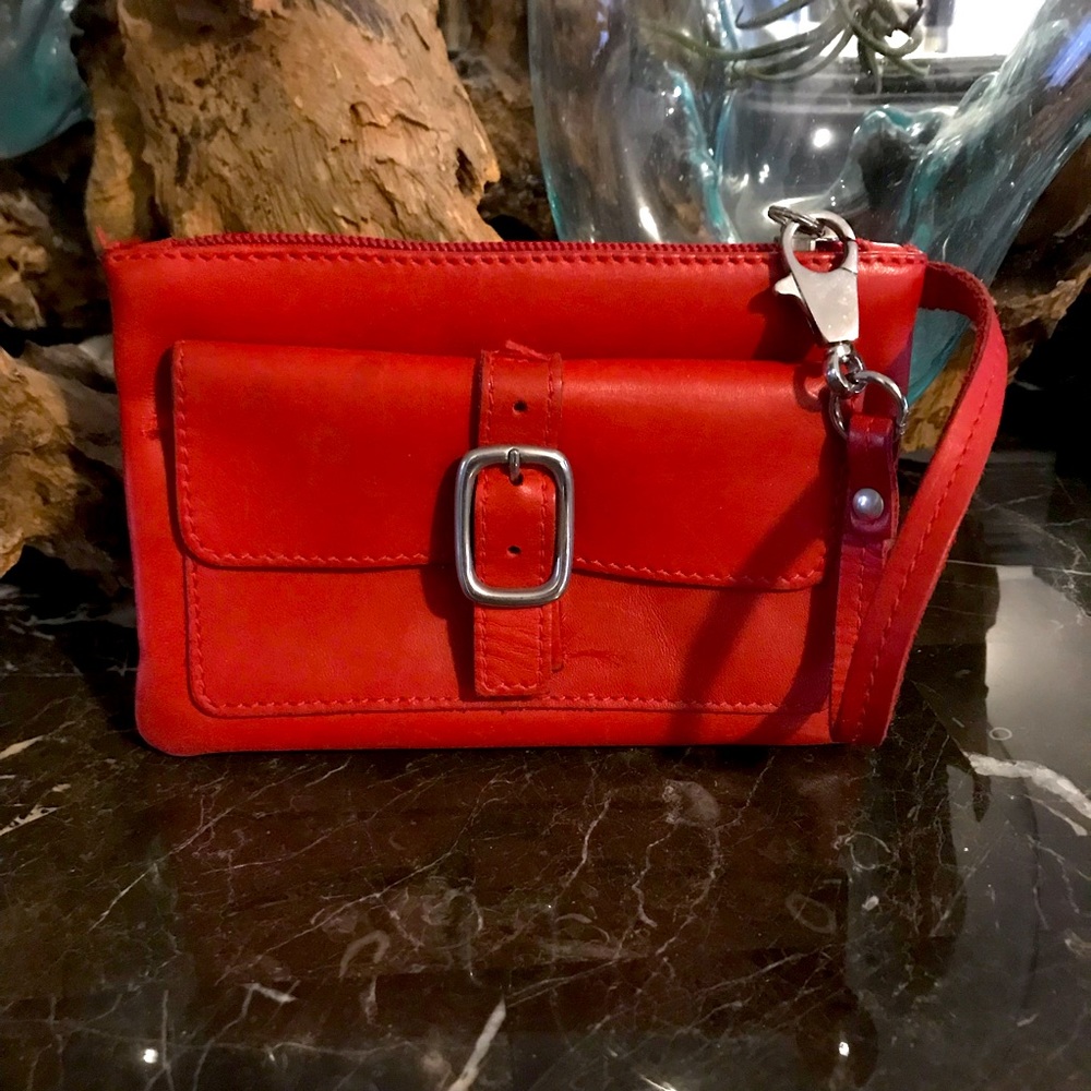 Roots Wristlet